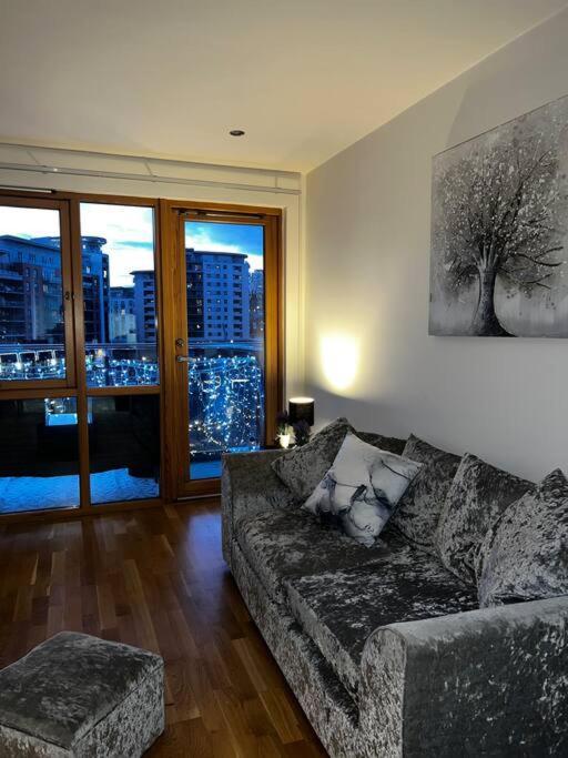 Leeds Clarence Dock 2 Bedroom Apt Eksteriør bilde