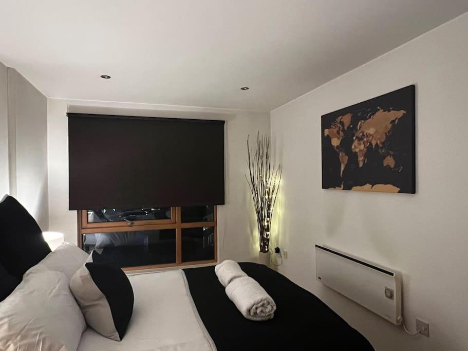 Leeds Clarence Dock 2 Bedroom Apt Eksteriør bilde
